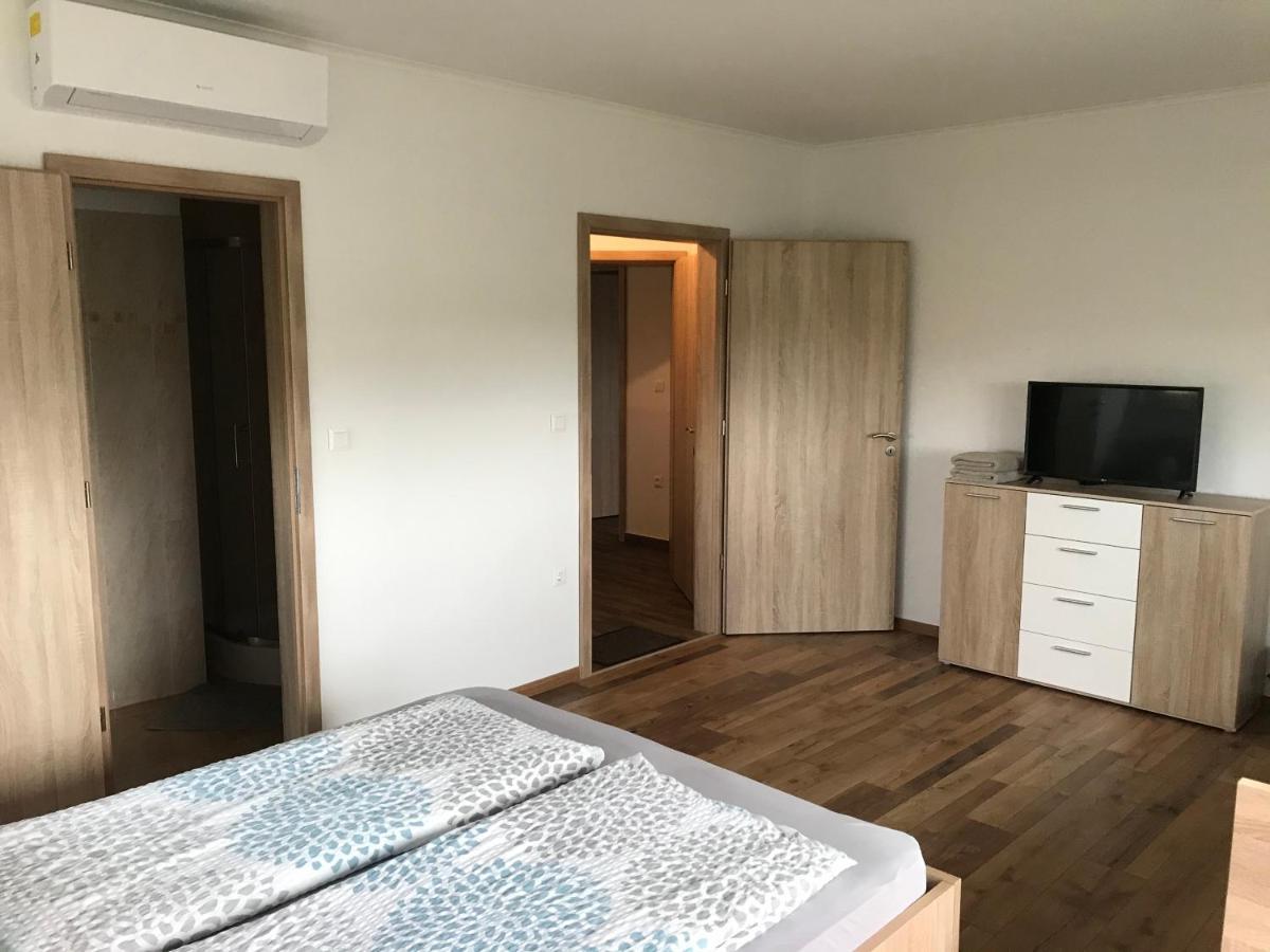 Matyas Vendeghaz 3 Rooms Apartment Kophaza Exterior photo